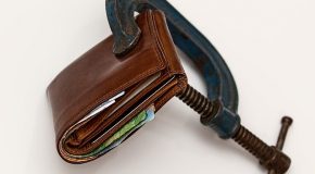 emprunteurs offerts en pâture aux sociétés de recouvrement